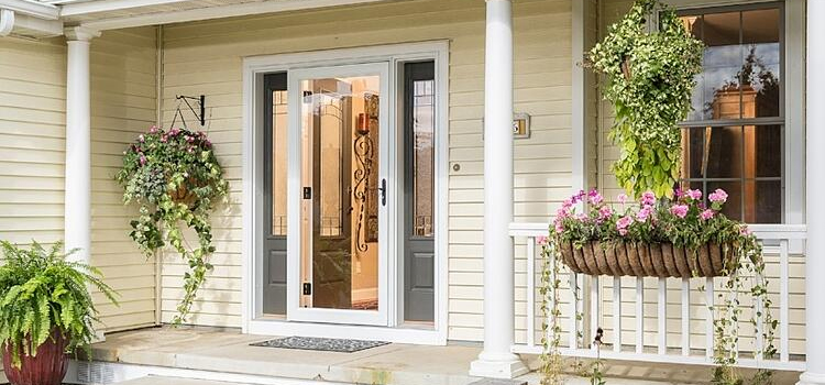 screen door installation in Rancho Mirage