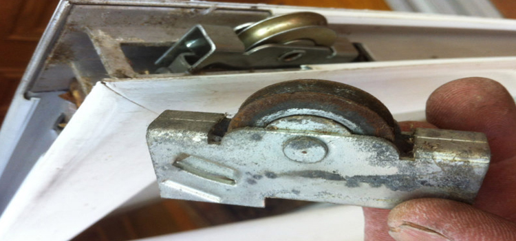 screen door roller repair in Rancho Mirage